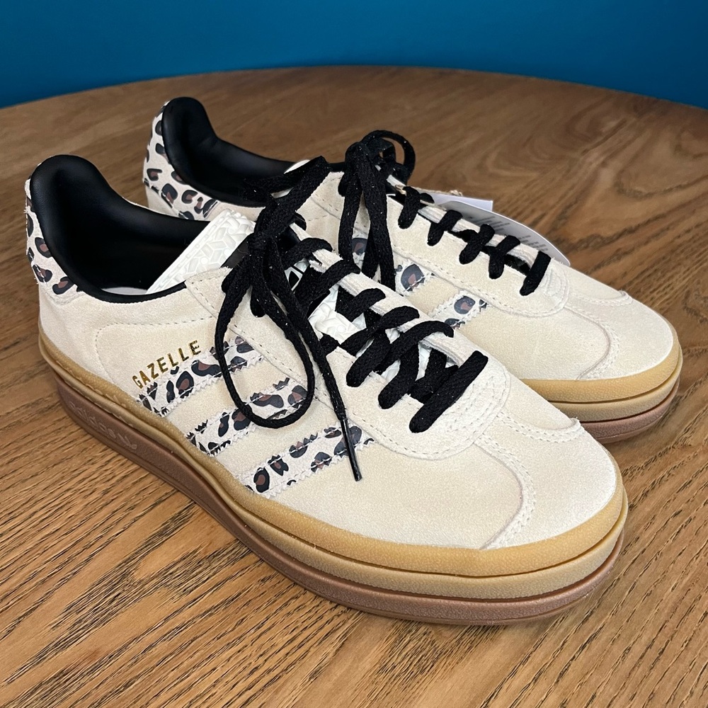 NWT adidas Gazelle Bold Platform Sneakers Leopard Cream/Core Black Women’s 6